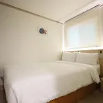 J5 Hostel